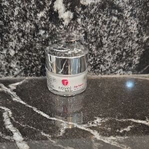 Revel Nail Dip Powder - Elegant Silver
